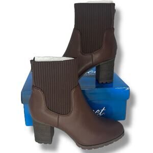 NEW Easy Street Brown Chunky Mid Calf Booties Size 9.5 Lug Ribbed Knit Heel Boot